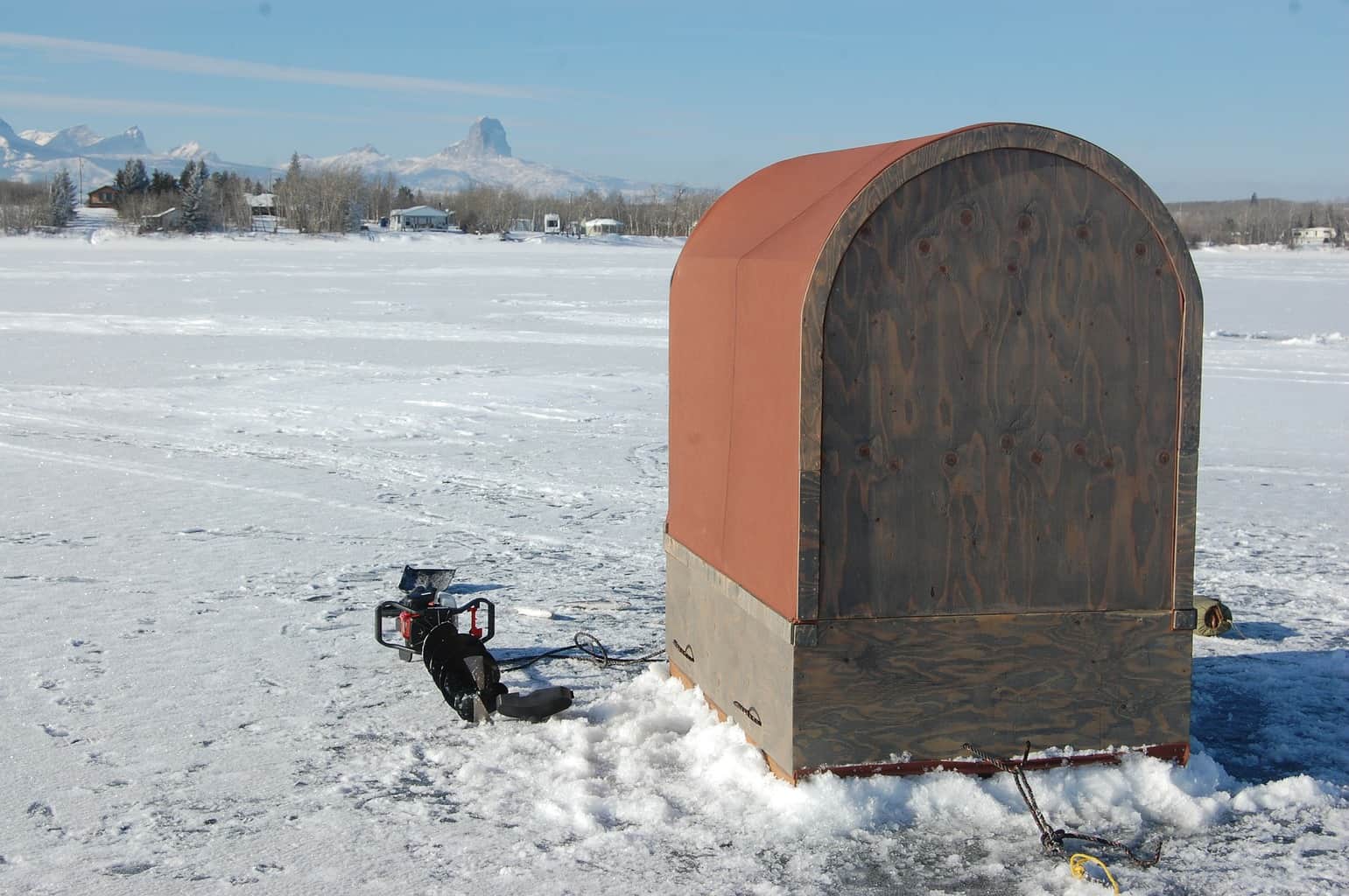 Best Battery Powered Ice Auger - Review - Fishstainable